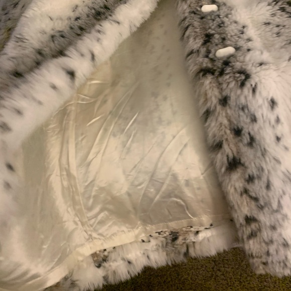 Vintage 80s faux fur white leopard coat, modern size S/M - Picture 7 of 12